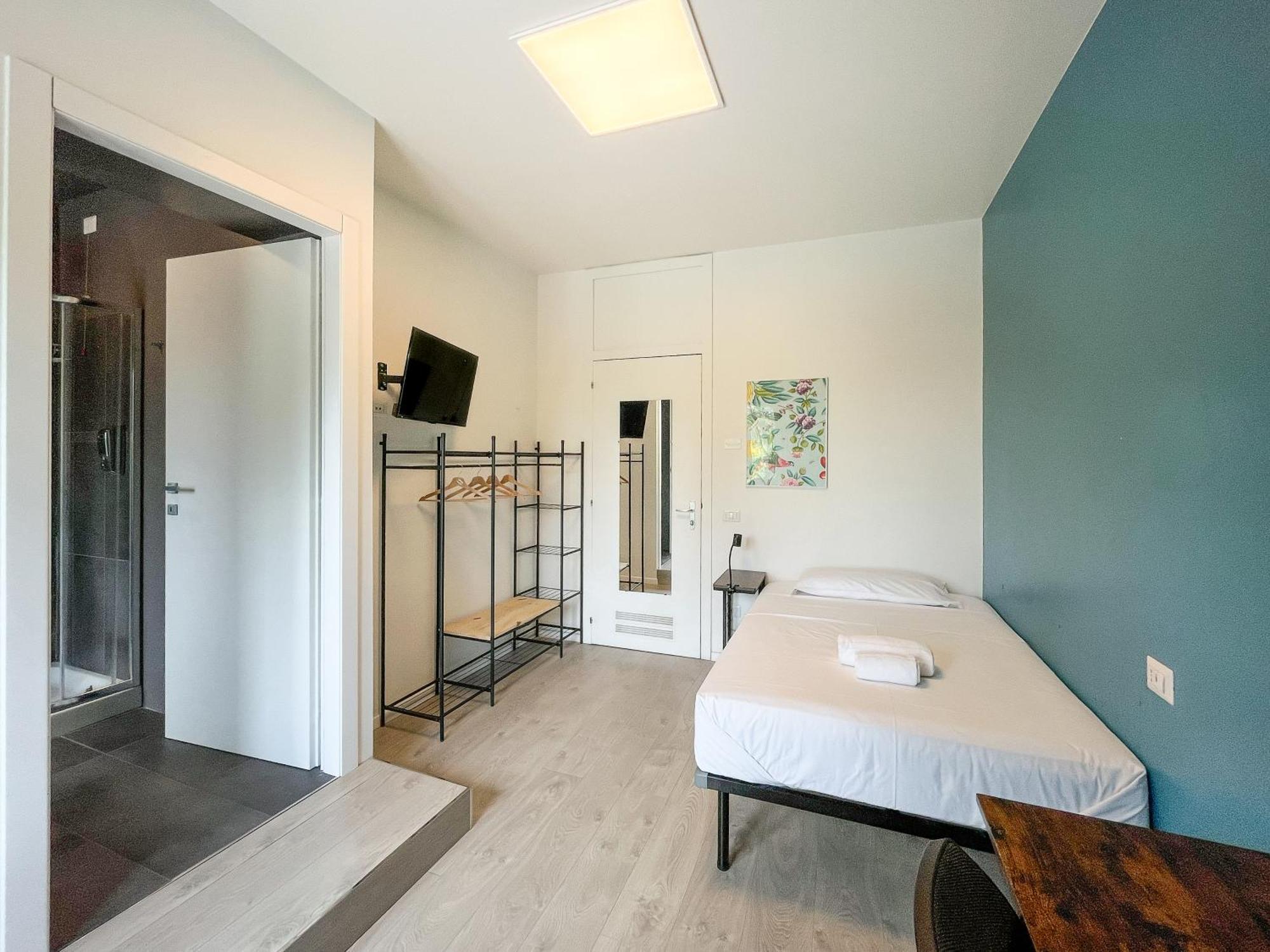 Rrrapido Colorful Rooms - Assago Room photo